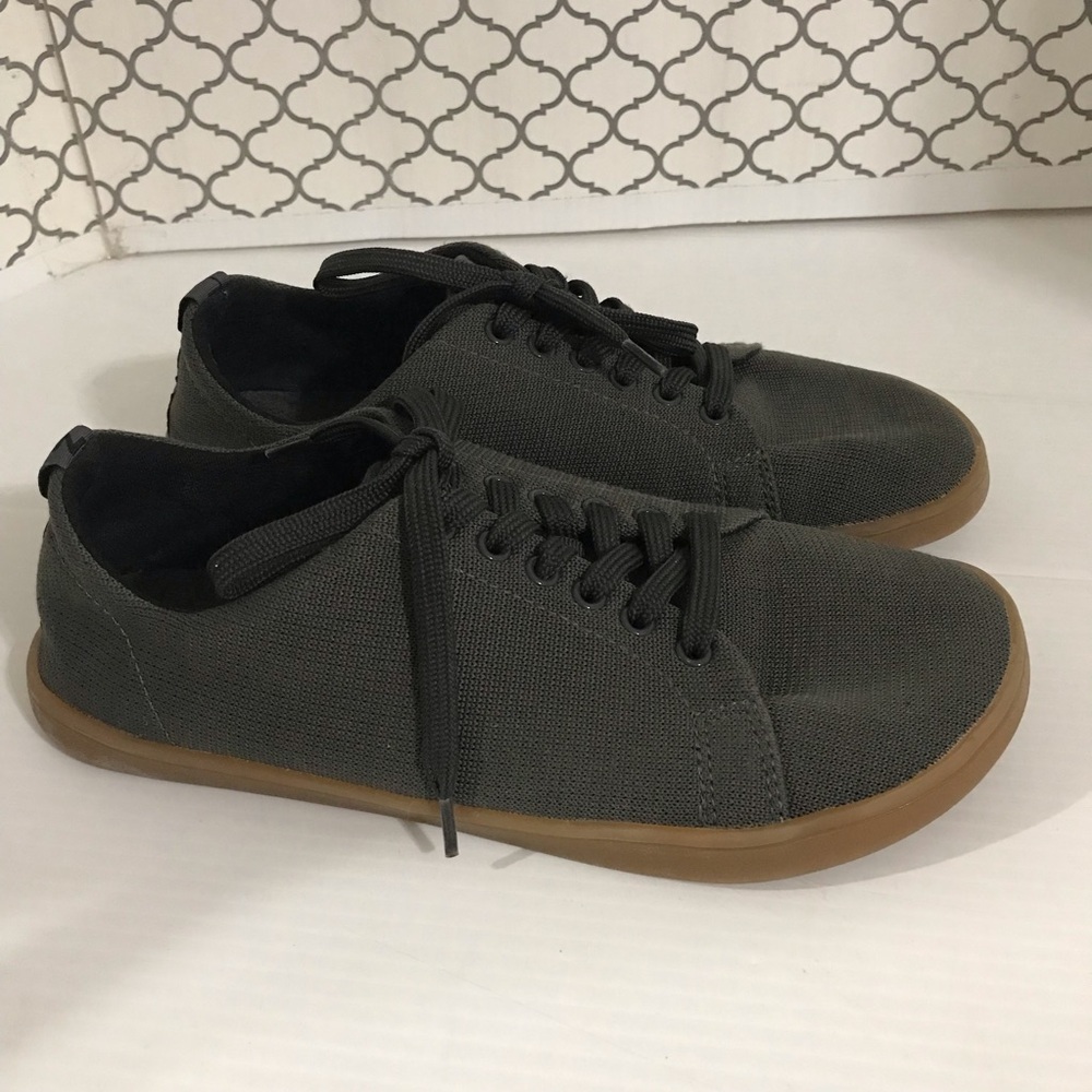 Feelgrounds Men's Casual Canvas Lace-Up Sneakers in Dark Gray Size 40